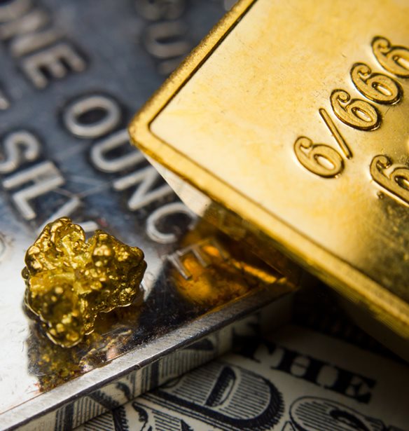 Οριακές απώλειες για το χρυσό με τον πληθωρισμό στο επίκεντρο