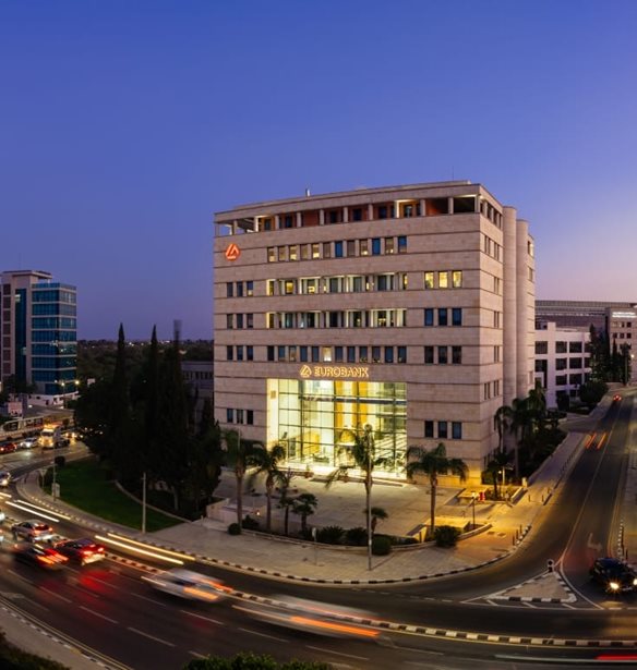 Eurobank: Προ των πυλών δύο συναλλαγές STR για εταιρικά και ναυτιλιακά δάνεια