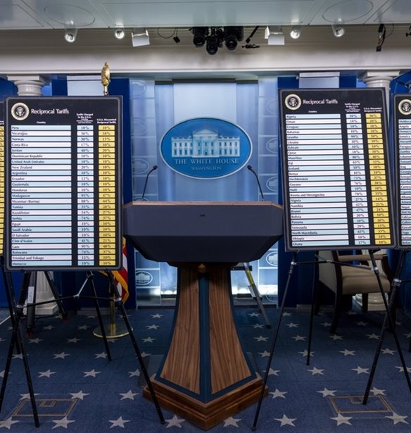 H κρίση του κόστους ζωής στις ΗΠΑ είναι πραγματική και ναι, φταίνε οι δασμοί του Τραμπ