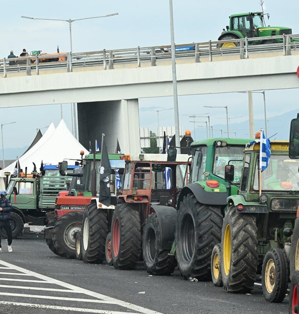 "Κόκκινη γραμμή" η μετάβαση του ΟΠΕΚΕΠΕ στην ΑΑΔΕ – Επιπλέον πληρωμές στους αγρότες