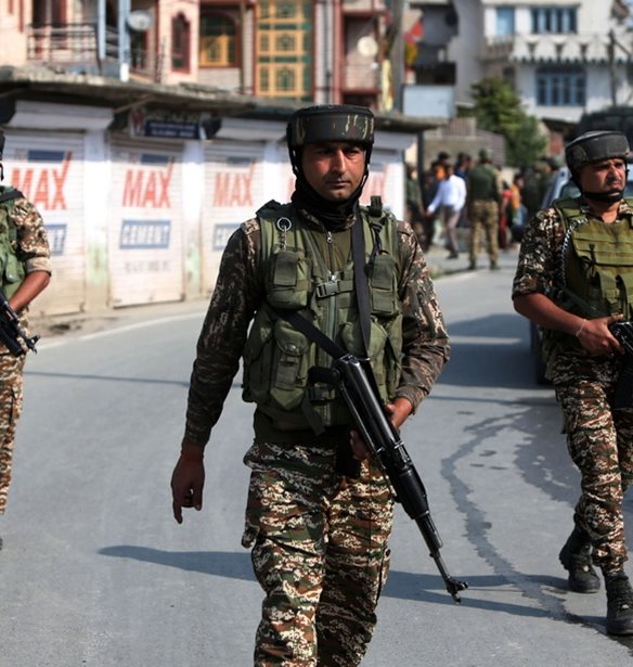 Πακιστάν: Σε κάθειρξη 17 ετών καταδικάστηκε ο πρώην πρωθυπουργός Ίμραν Χαν