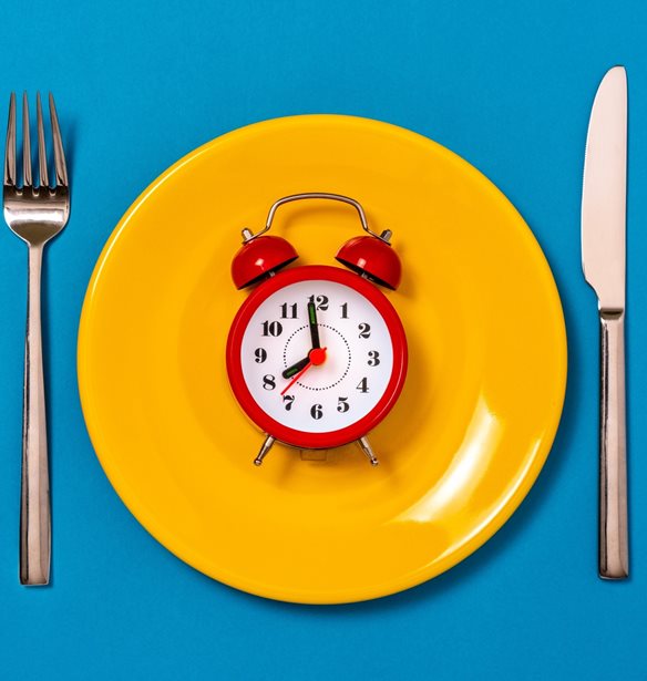 Εναλλασσόμενη νηστεία μέρα παρά μέρα: Ο νέος τρόπος για απώλεια βάρους έχει υπέρ και κατά