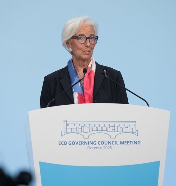 Αμετάβλητα τα επιτόκια της ΕΚΤ για τέταρτη διαδοχική συνεδρίαση - Οι νέες προβλέψεις για ανάπτυξη και πληθωρισμό