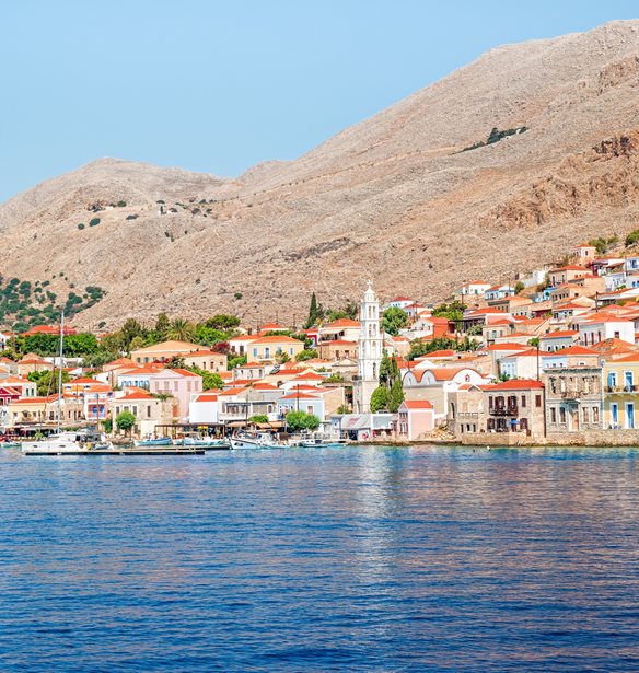 Μελέτη ΕΤΕ: Τα νησιά χρειάζονται μεγαλύτερες επενδύσεις για να διαχειριστούν τον όγκο των τουριστών