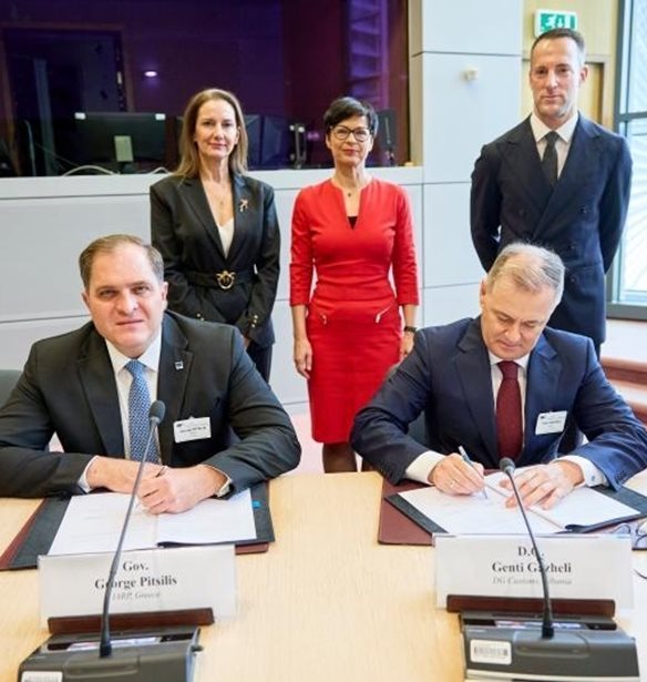 ΑΑΔΕ: Yπογραφή συμφωνίας Ελλάδας – Αλβανίας για τους "Πράσινους Διαδρόμους"