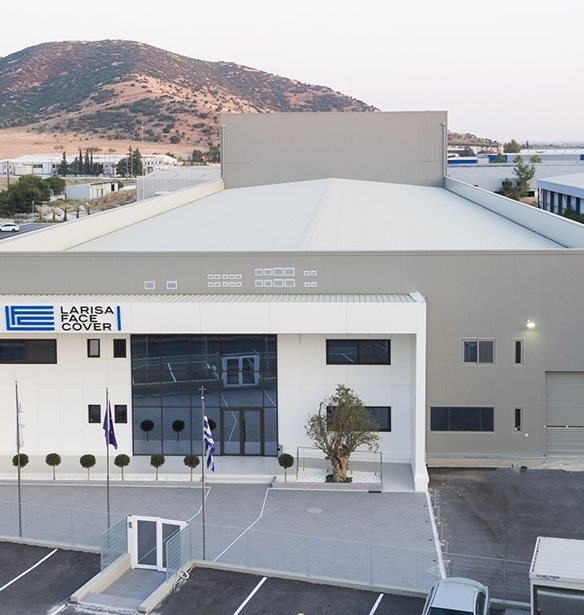 L.F.C.: Πώς το πρώτο ελληνικό εργοστάσιο ιατρικών μασκών "καίει" χρήμα