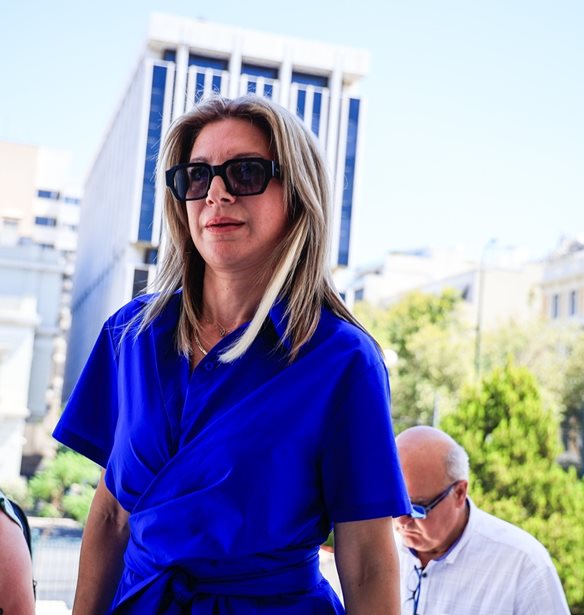 Προαναγγέλλει κόμμα η Μ. Καρυστιανού- Δηκτικό σχόλιο από Ν. Πλακιά