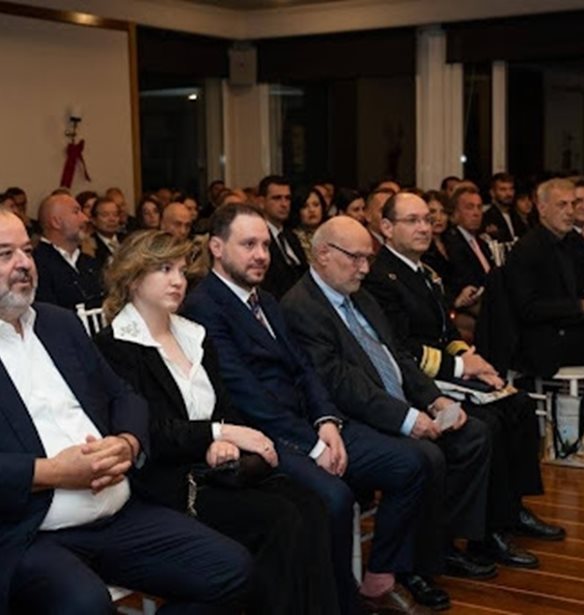 Παρουσίαση του λευκώματος "Ναυς+Γνώμων: Νηογνώμων. Η ρότα της ελληνικής ναυτιλίας"