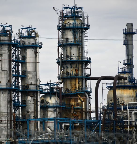 Ρωσία: Πυρκαγιά στο διυλιστήριο του Σλαβιάνσκ από πτώση συντριμμιών ουκρανικού drone