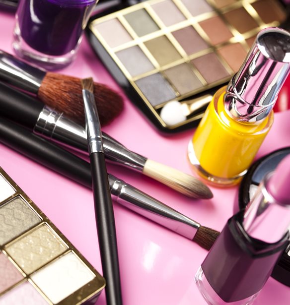 "Βρέχει" μερίσματα στην αγορά ομορφιάς – Τι διανέμουν Sephora, Galerie de Beauté και Parfums Christian Dior