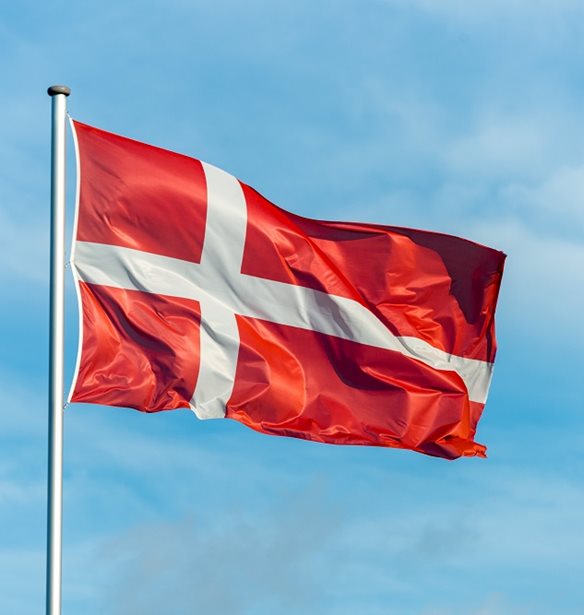 Η Δανία θέλει να απαγορεύσει τη χρήση μπούρκας και νικάμπ σε σχολεία και πανεπιστήμια