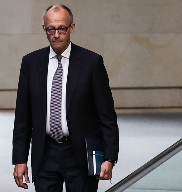 Μερτς: Ανοιχτό το ενδεχόμενο συμμετοχής της Bundeswehr σε πιθανή πολυεθνική δύναμη στην Ουκρανία