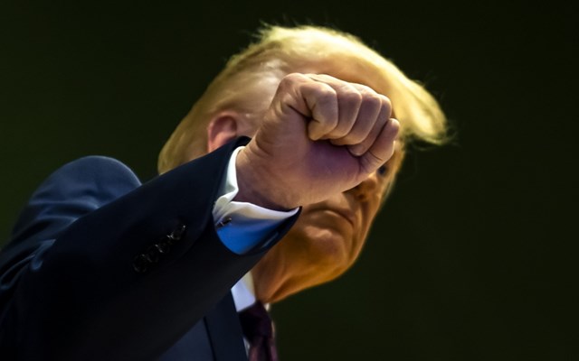 Στο Νταβός, ο κόσμος ανασυντάχθηκε απέναντι στον Τραμπ