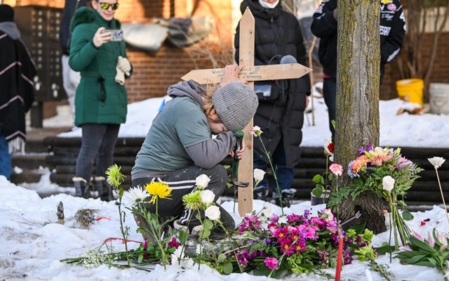 Μινεάπολη: Υπό πίεση, ο Τραμπ αποσύρει ομοσπονδιακούς πράκτορες - Οργή για τους θανάτους πολιτών