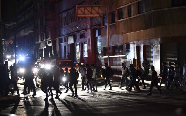 Reuters: Ισχυρές εκρήξεις στο Καράκας - Χωρίς ρεύμα το νότιο τμήμα της πόλης