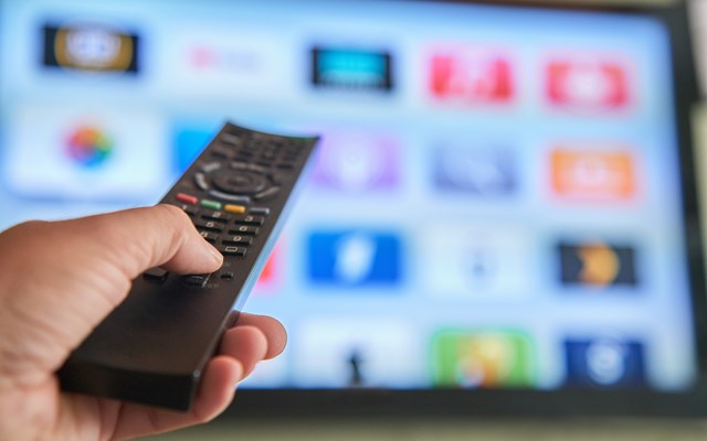 Ανακατεύεται η τράπουλα στη συνδρομητική τηλεόραση