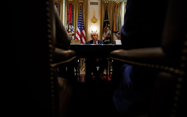 Ο Λευκός Οίκος διευκρινίζει ότι ο Τραμπ δεν επιθυμεί να εκτελέσει βουλευτές