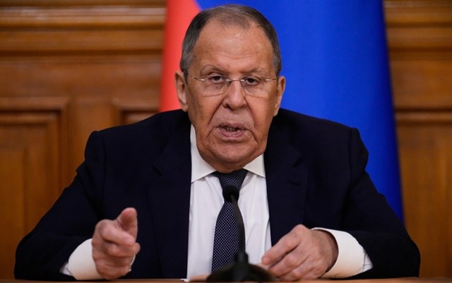 Λαβρόφ: "Μένει ακόμη πολύς δρόμος" στις ειρηνευτικές συνομιλίες για την Ουκρανία