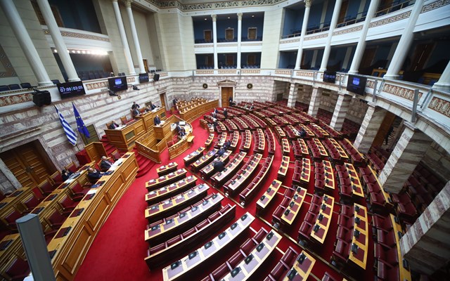 Βουλή: Ξεκινά η συζήτηση του ν/σ για τις Ένοπλες Δυνάμεις - Την απόσυρση του ζητά η αντιπολίτευση