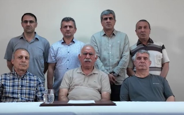 Αντιπροσωπεία της τουρκικής Εθνοσυνέλευσης στον Οτσαλάν: Ζήτησε ο αφοπλισμός να δεσμεύει και τις κουρδικές δυνάμεις της Συρίας