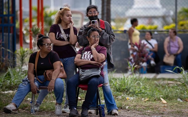 Μήνυμα Μαδούρο από τις αμερικανικές φυλακές ότι "είναι καλά" - Το Στέιτ Ντιπάρτμεντ καλεί τους Αμερικανούς να φύγουν απο τη Βενεζουέλα