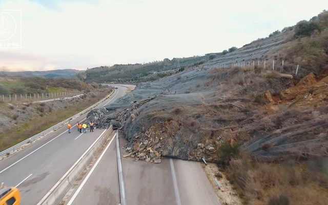 Πυρετώδεις οι εργασίες αποκατάστασης στην Ιόνια Οδό – Σε επιφυλακή για μικροκατολισθήσεις