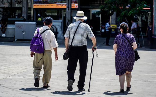 Τα καμπανάκια του ΟΟΣΑ για τη γήρανση του πληθυσμού