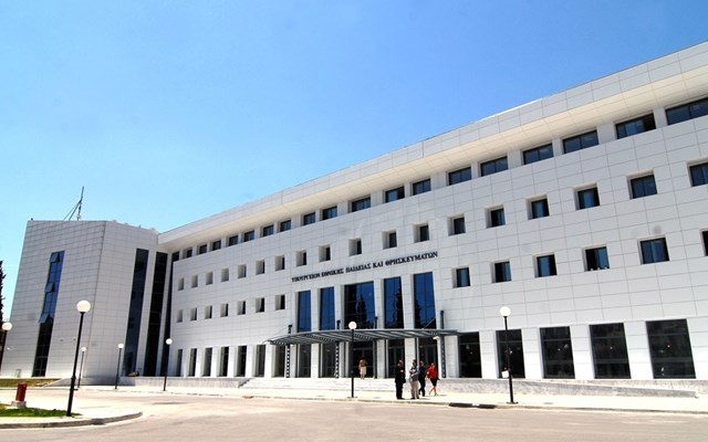 Υπ. Παιδείας:  Eνεργοποιεί τη χρηματοδότηση για την εγκατάσταση ατομικών σχολικών θυρίδων στα δημοτικά