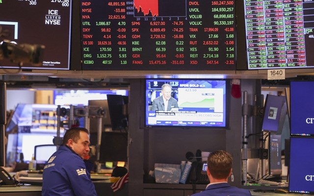 Bloomberg: Η Wall Street έχει να αντιμετωπίσει έναν νέο κίνδυνο - Μια απεργία αγορών από τους Ευρωπαίους επενδυτές