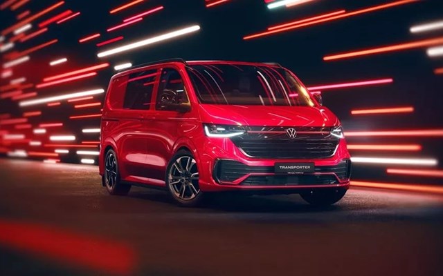 Η Volkswagen μετέτρεψε το Transporter σε GTI van