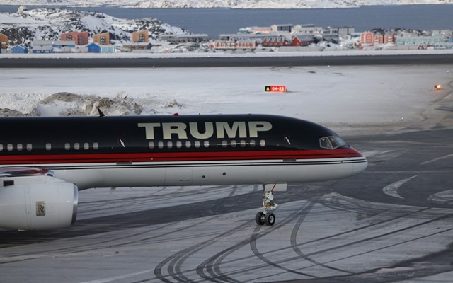 Οι ΗΠΑ πρέπει να βάλουν τέλος στις βλέψεις τους για τη Γροιλανδία