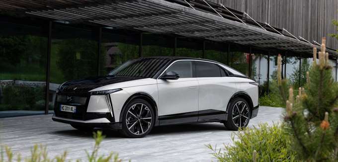 DS N°8: Το ηλεκτρικό &quot;διαμάντι&quot; των Coupe SUV
