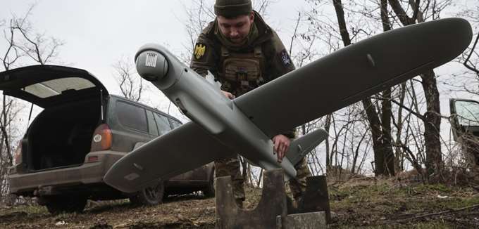 Η Ουκρανία εντείνει τις επιθέσεις με drones στα ρωσικά τρένα