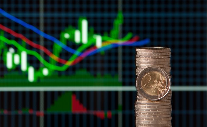 Συνάλλαγμα: Το ευρώ ενισχύεται 0,03% στα 1,1168 δολάρια