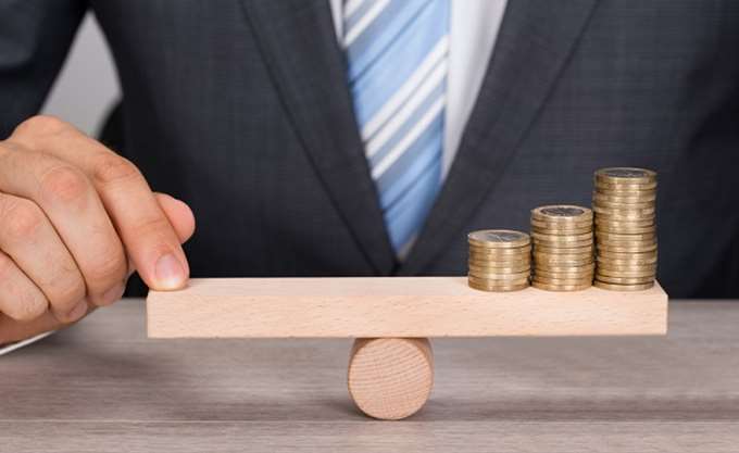 Χρέη και αναδρομικά "στοιχειώνουν" τα Ταμεία το 2019