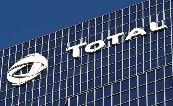 Financial Times: ÎÎ¹Î±Î¼Î¬ÏÎ· ÏÎ¿Ï ÎÏÏÎ±Î®Î» Î¼Îµ ÏÎ¿Î½ Î³Î±Î»Î»Î¹ÎºÏ ÏÎ¼Î¹Î»Î¿ Total