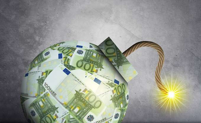 "Βόμβα" τουλάχιστον 3,4 δισ. ευρώ ετησίως από τα αναδρομικά των συνταξιούχων