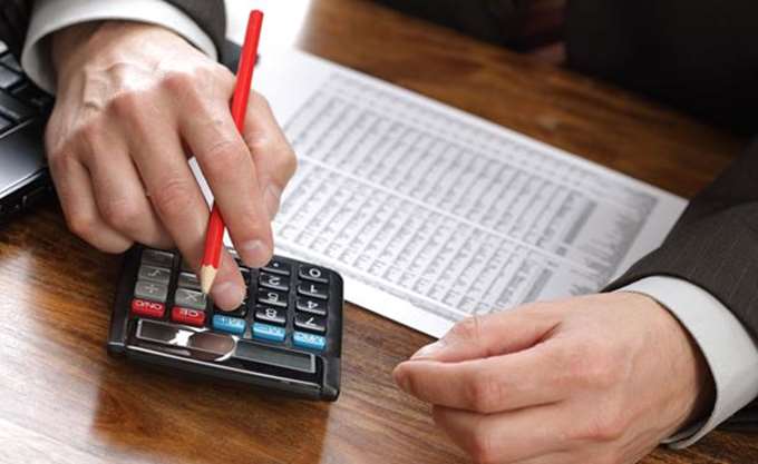 Τα επιχειρήματα του ΥΠΟΙΚ για να φέρει τις 120 δόσεις