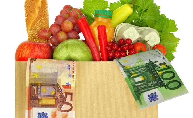 Κοροϊδία με τη μείωση του ΦΠΑ σε εστίαση και τρόφιμα