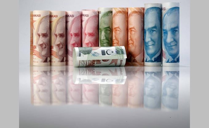 Νέα χαμηλά η τουρκική λίρα με φόντο τις δηλώσεις Ερντογάν για τα επιτόκια