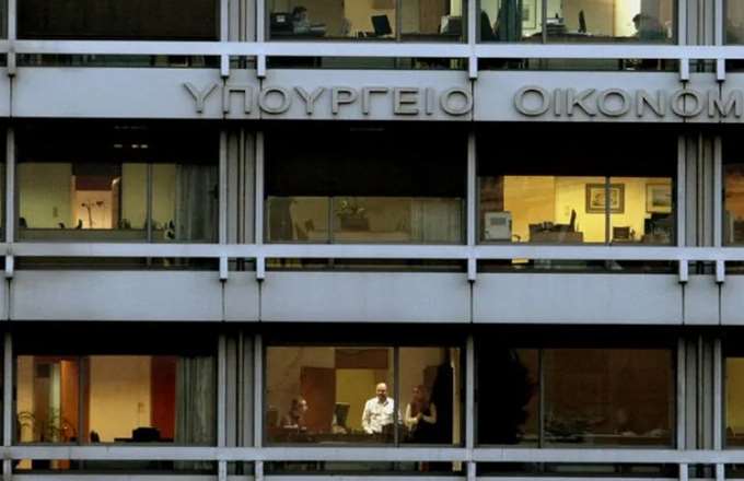 Στο 2,3% η ανάπτυξη φέτος με επενδύσεις και ενισχύσεις 9,5 δισ. ευρώ