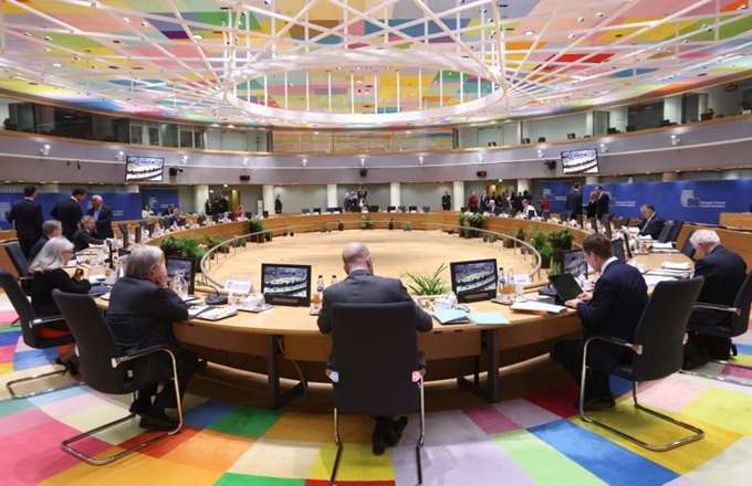 Ευρωδάνειο 90 δισ. από τις αγορές για την Ουκρανία