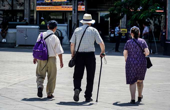 Οι διαφορές Ελλάδας - Ε.Ε. σε όρια ηλικίας, συντάξεις και κρατήσεις