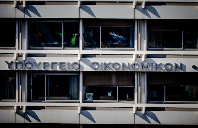 Έρχονται μειώσεις φόρων για τις επιχειρήσεις – Ποια μέτρα βρίσκονται στο τραπέζι