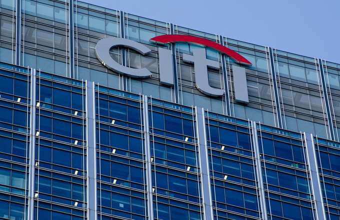 Citi: Τι βλέπει για τις ελληνικές τράπεζες μετά τα αποτελέσματα γ’ τριμήνου, οι τιμές-στόχοι και η πορεία της κερδοφορίας σε βάθος τριετίας
