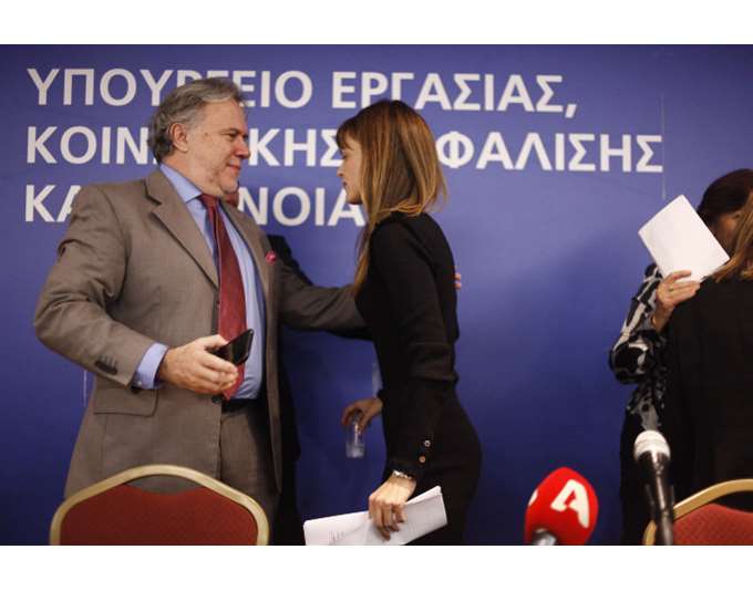 Στον "αέρα" ο νόμος Κατρούγκαλου τρία χρόνια μετά την ψήφισή του