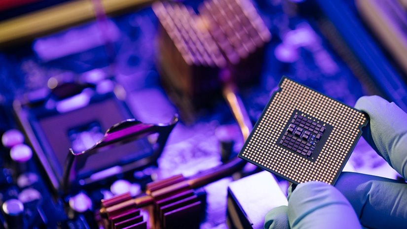 Κεφαλαιοποίηση 500 δισ. δολαρίων διέγραψε το παγκόσμιο sell-off στα μικροτσίπς