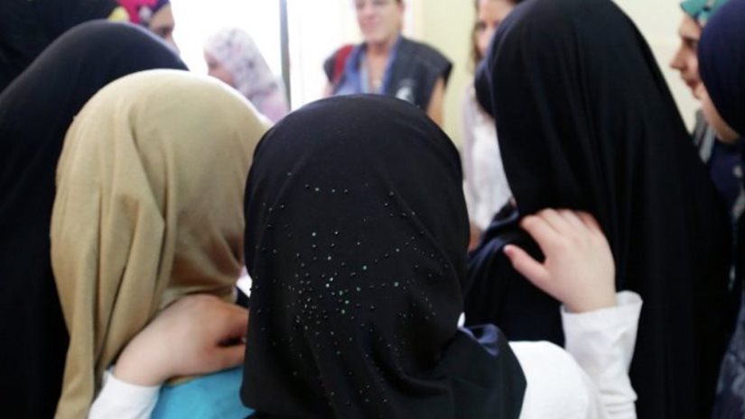 Αυστρία: Η χώρα απαγορεύει την ισλαμική μαντίλα στα σχολεία για κορίτσια κάτω των 14 ετών