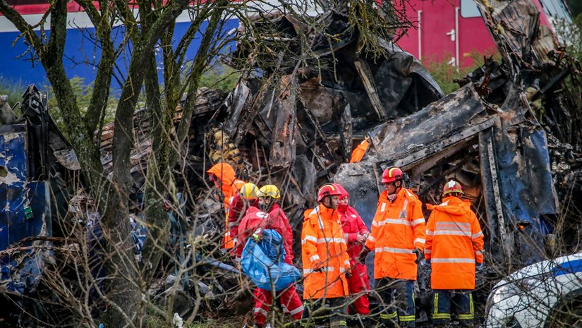 Τέμπη: 10 οικογένειες ζητούν εκταφή των σορών - 33 δήλωσαν ότι δεν το επιθυμούν