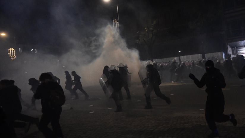 Επέτειος Γρηγορόπουλου: Επεισόδια στο κέντρο της Αθήνας - Ολοκληρώθηκε η πορεία